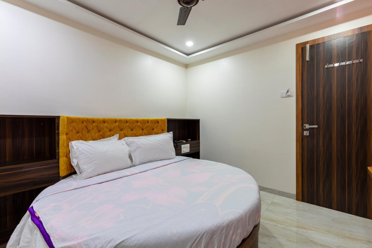 Hotel Samrat Palace Мумбай Екстериор снимка